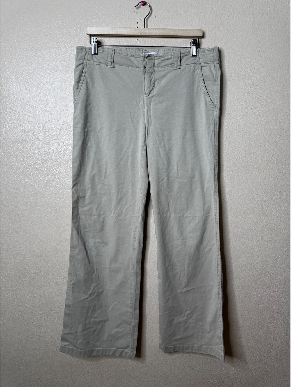 Vince Women’s Size 12 Khaki Cotton Blend Straight Leg Chino Pants